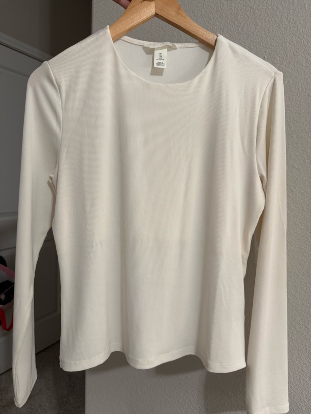 H&M Long Sleeve Crewneck Top in Off-White